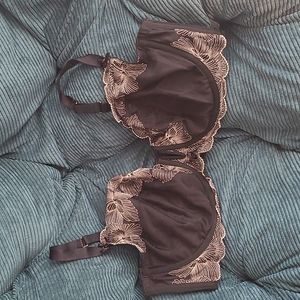 46DD EMBROIDERED Cacique BRA